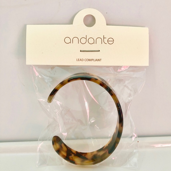 Tortoise Shell Cuff Bracelet - Picture 3 of 3